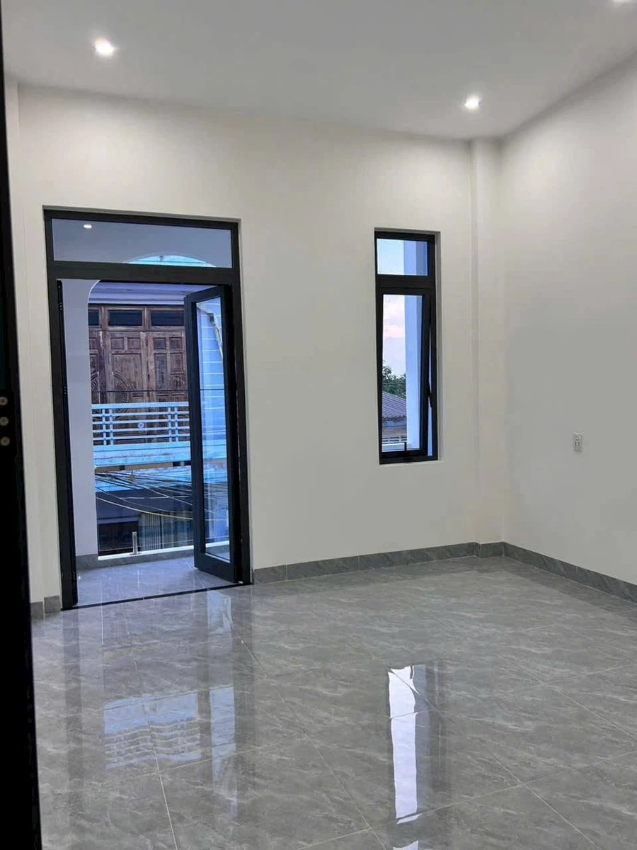 Bán nhà 2 tầng 3 phòng ngủ 68m2 Nguyễn Công Phương - Ảnh thu nhỏ 4