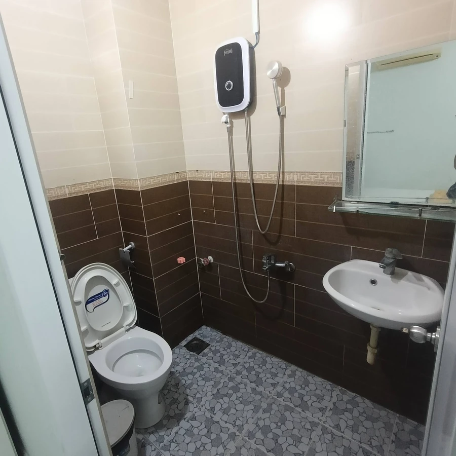 Cho thuê căn hộ mini 60m2 full nội thất, ban công, gần sân bay 3,5tr/tháng - Ảnh thu nhỏ 5