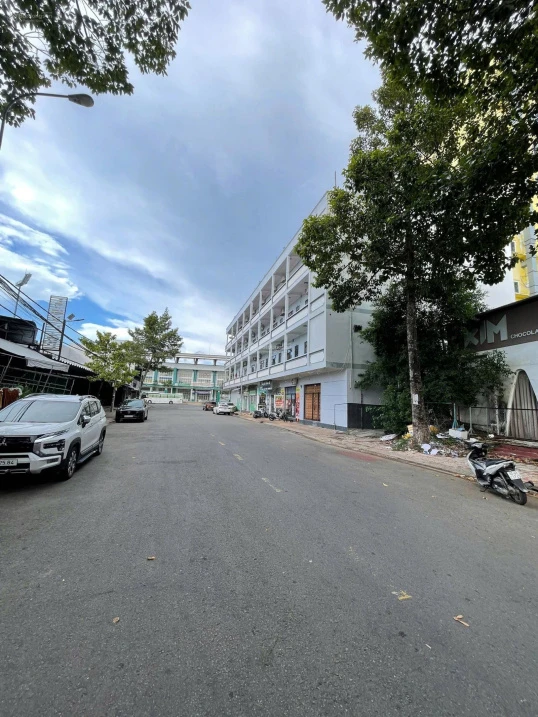Mặt tiền Trần Quang Khải, cách đường Lê Lợi 1 căn nhà - Ảnh thu nhỏ 3