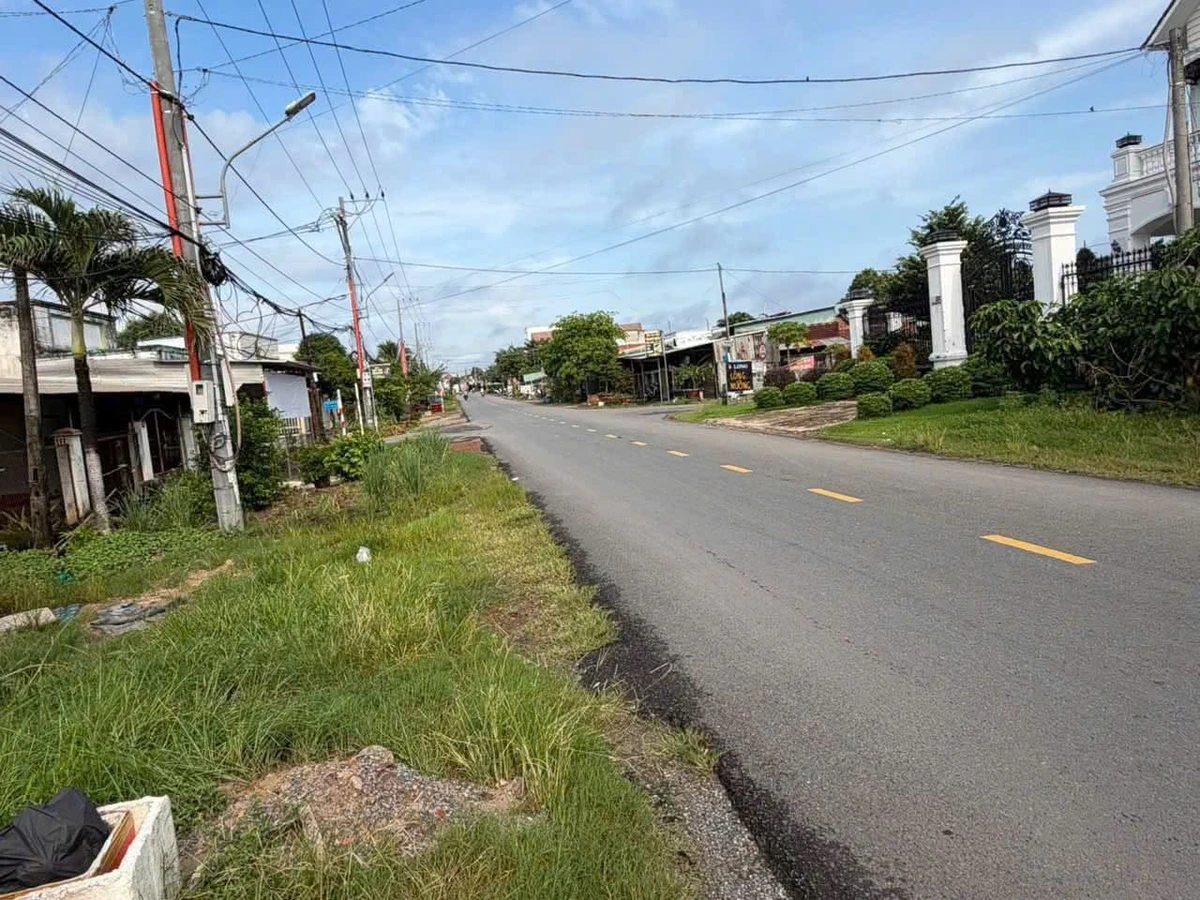 Bán nhà mặt tiền Trịnh Phong Đáng, Long Hòa, Tây Ninh, 125m² - Ảnh 1