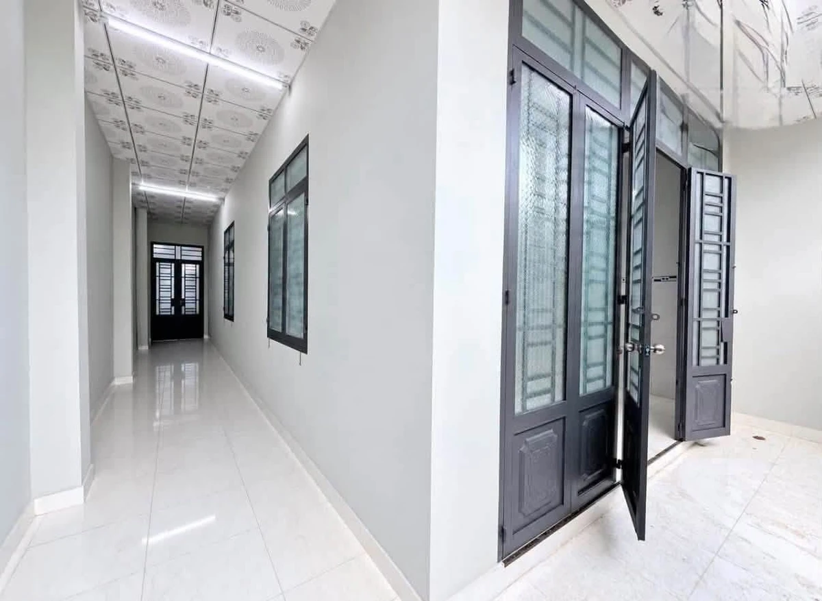 Bán nhà 2 phòng ngủ 90m² Long Hoa, Tây Ninh - Ảnh thu nhỏ 2