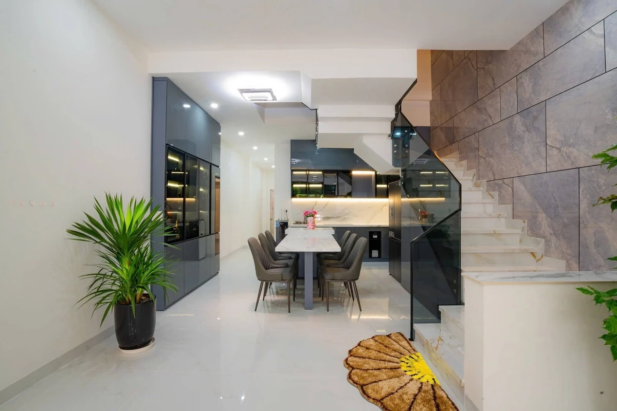 Bán nhà 3 tầng 103m² Phùng Tá Chu, Sơn Trà, Đà Nẵng 15,5 tỷ - Ảnh thu nhỏ 2