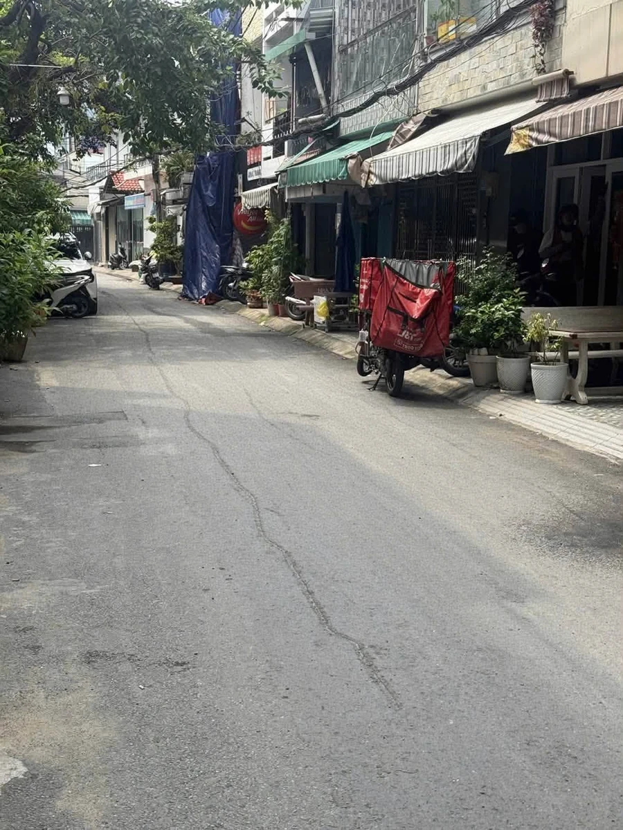 Bán nhà 3 tầng BTCT hẻm xe hơi như mặt tiền đường Minh Phụng, Quận 11, giá 6,4 tỷ - Ảnh thu nhỏ 2