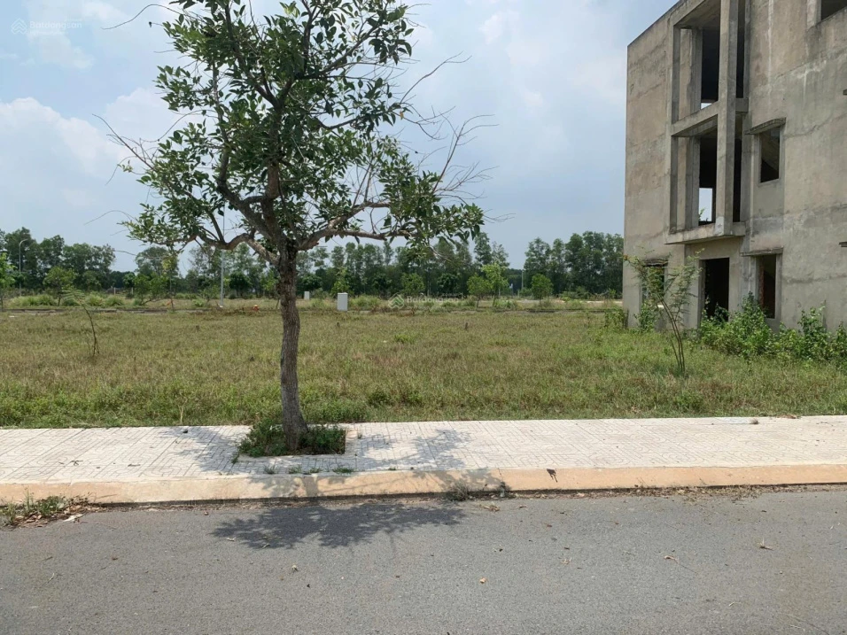 Ngộp bank bán gấp đất có sổ đỏ tại Làng Sen Việt Nam giá chỉ 880 triệu / 86m2 - Ảnh thu nhỏ 5