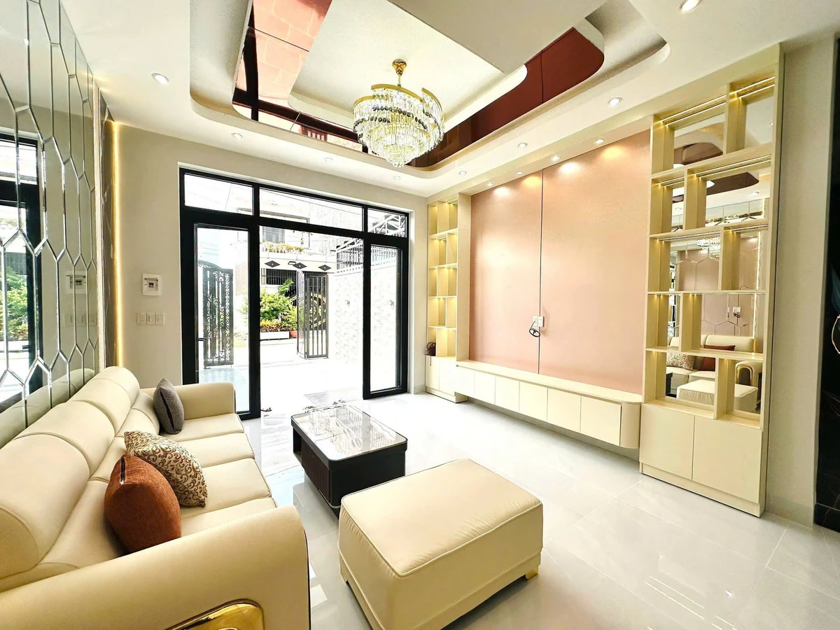 Bán nhà phố 1 trệt 1 lầu 4PN hẻm ô tô gần đường Liên Hương, Rạch Giá, giá 2,86 tỷ - Ảnh thu nhỏ 5