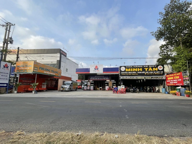 Cần bán 1857,1m2 đất thị trấn mặt tiền 24m