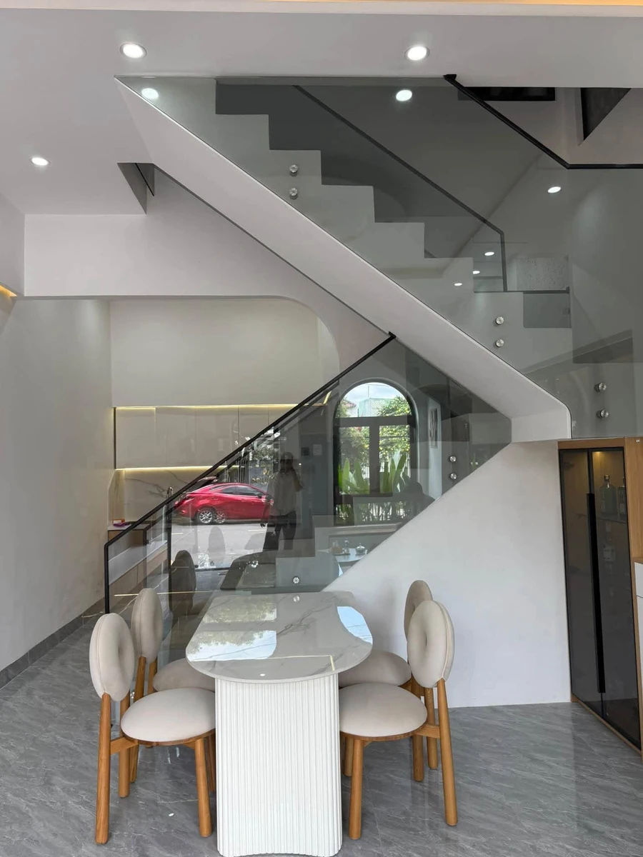 Bán nhà mặt tiền Nguyễn Tri Phương 90m² 2 tầng 3,99 tỷ - Ảnh thu nhỏ 3