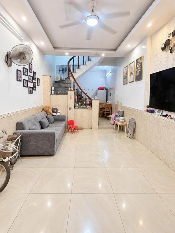 Nhà bán 3 tầng 33m2 Hàng Kênh, Hải Phòng 2,15 tỷ