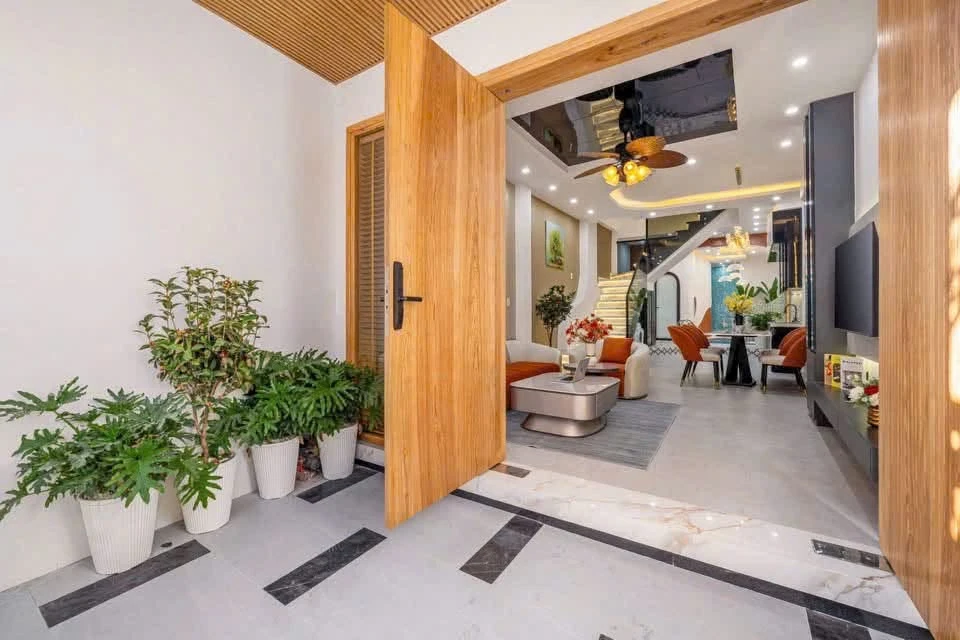 Bán nhà 4 tầng homestay có bể bơi 75m² Đà Nẵng 7,6 tỷ - Ảnh 1