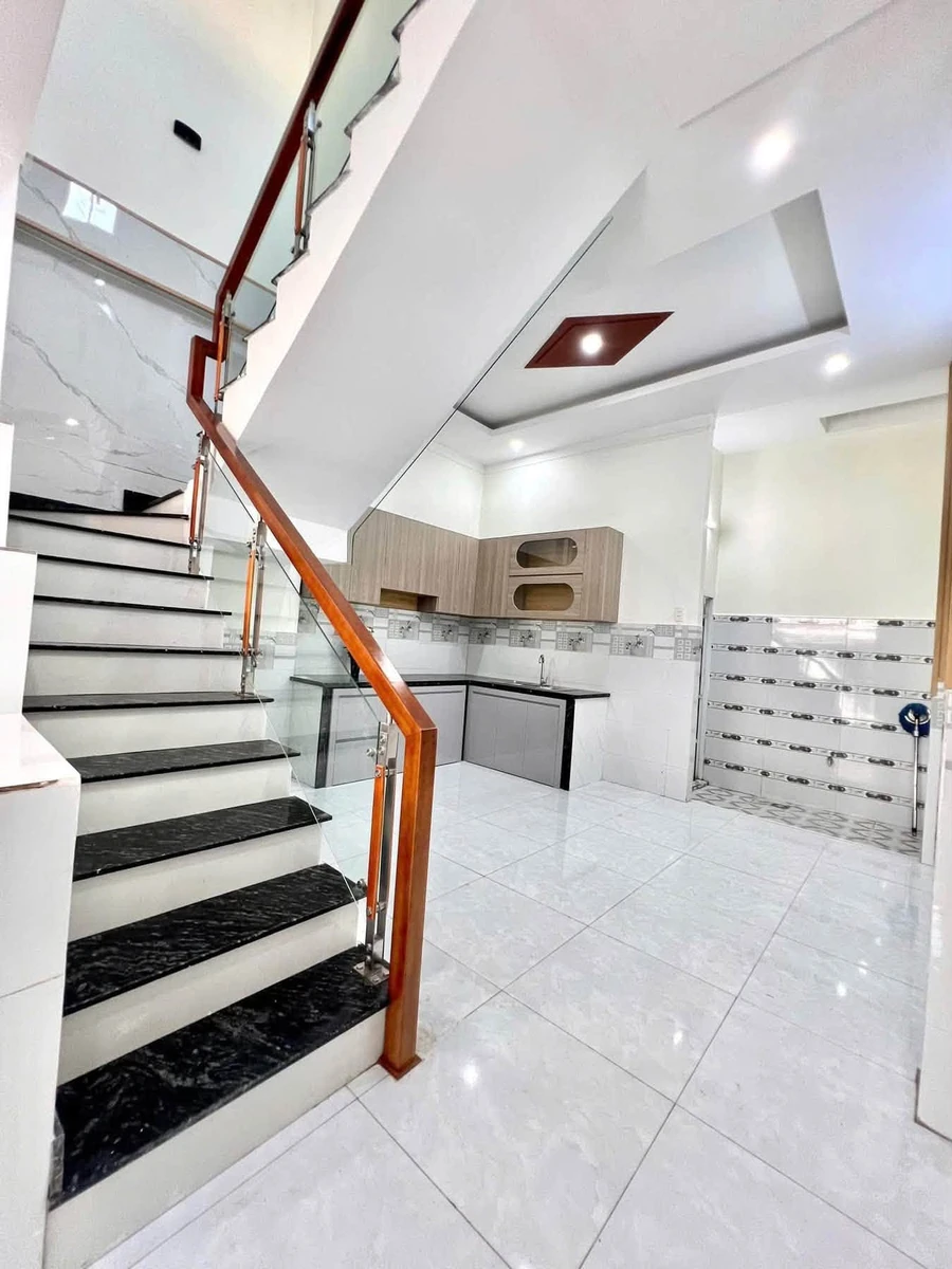 Bán nhà 2 PN, 56m², Dĩ An, Bình Dương 1.98 tỷ - Ảnh thu nhỏ 2