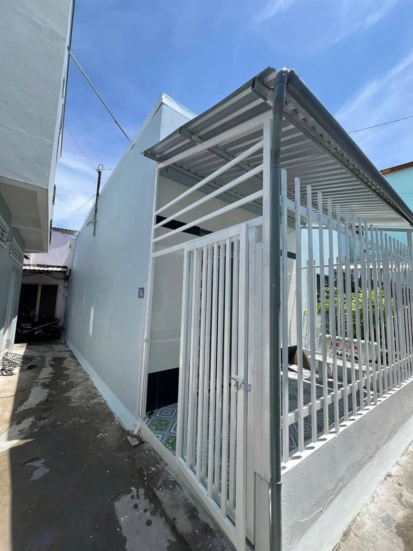 Bán nhà mới 87.7m2, 2 PN, hẻm Nguyễn Thoại Hầu, Rạch Giá