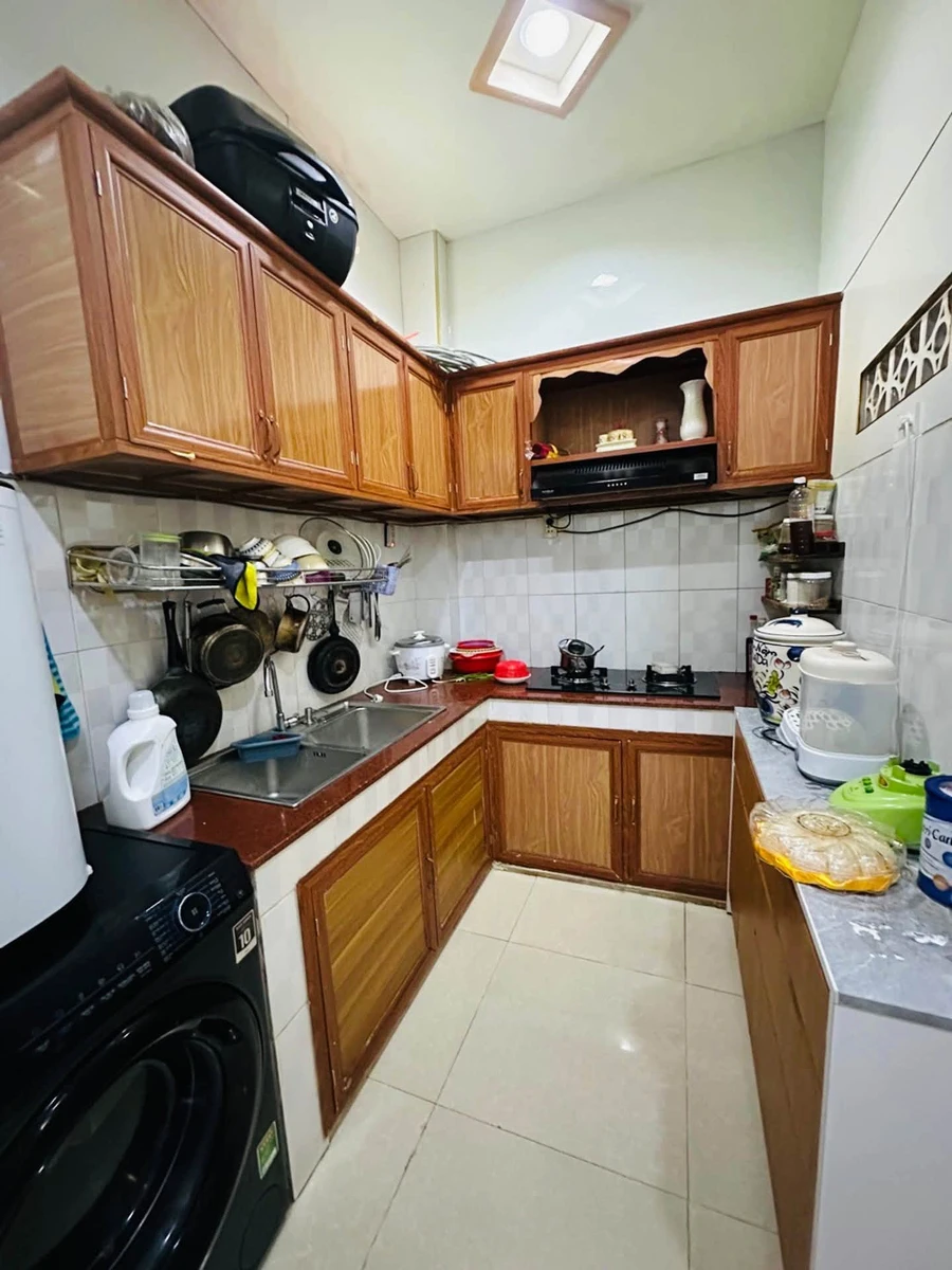 Bán nhà 2 tầng 2PN 3.7x10m hẻm gần Vincom Nguyễn Xí, Bình Thạnh, giá 4 tỷ hơn - Ảnh thu nhỏ 4