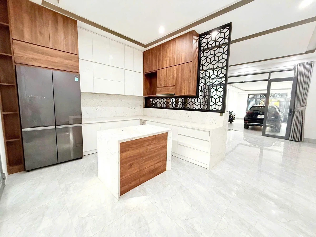 Bán nhà 1 trệt 1 lầu mặt tiền Văn Cao, Rạch Giá, 200m² - Ảnh thu nhỏ 3