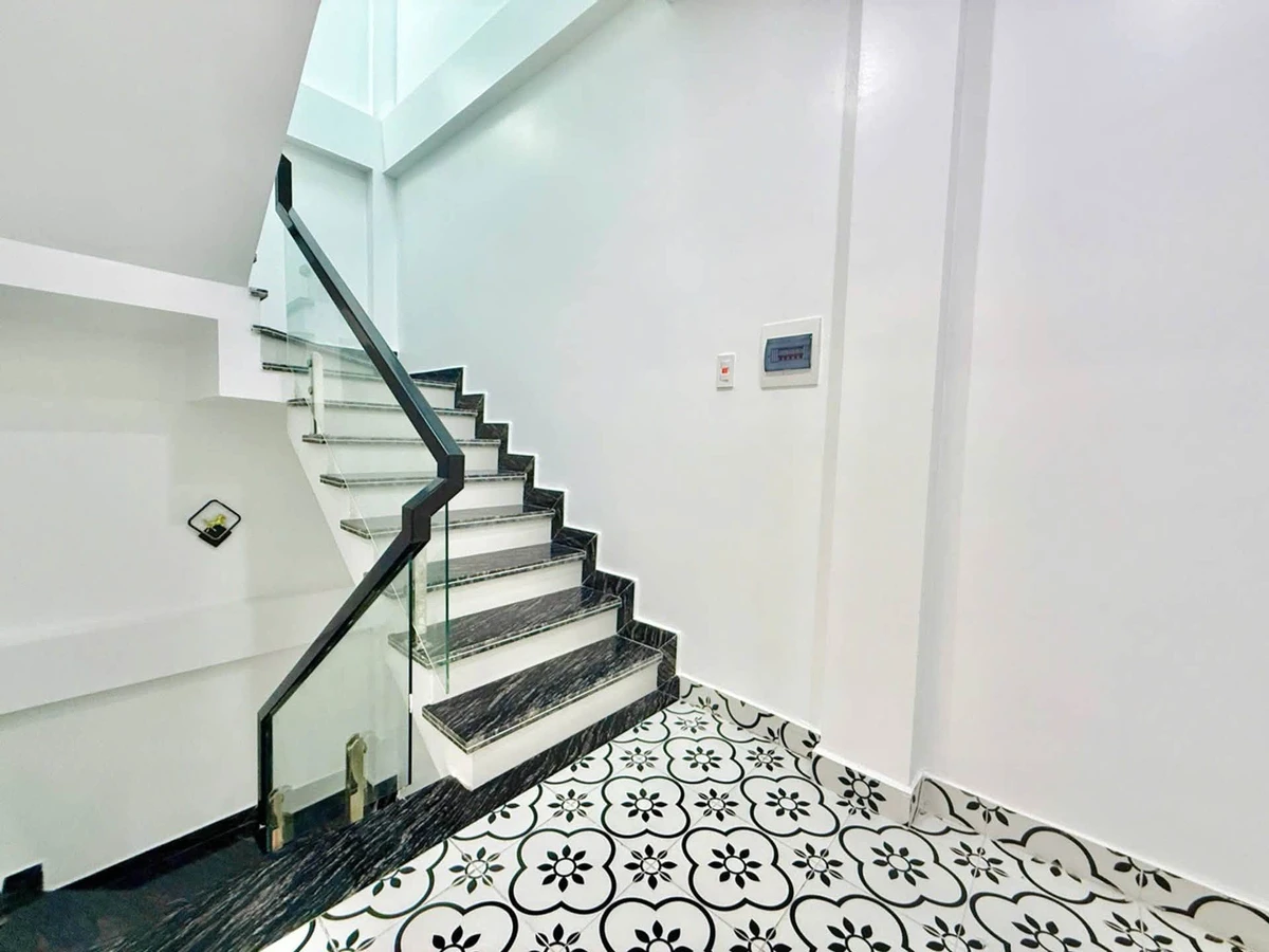 Bán nhà 3 tầng 42m² Chợ Hàng, 3 phòng ngủ - Ảnh thu nhỏ 5