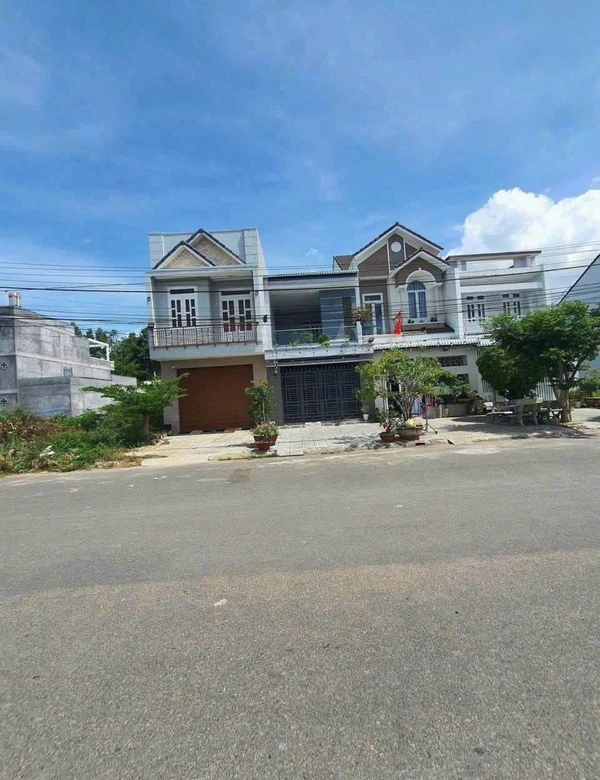 Bán nhà 1 trệt 1 lầu 85m² mặt tiền Phan Kế Bính, Phan Thiết