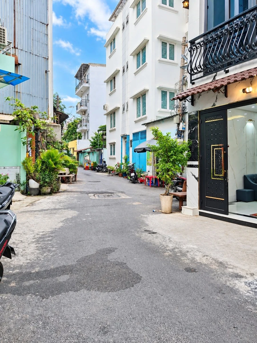 Bán nhà góc 2 mặt tiền 40m2, 2 tầng 3PN, ô tô đậu nhà, Phan Văn Trị, Gò Vấp - Ảnh 1