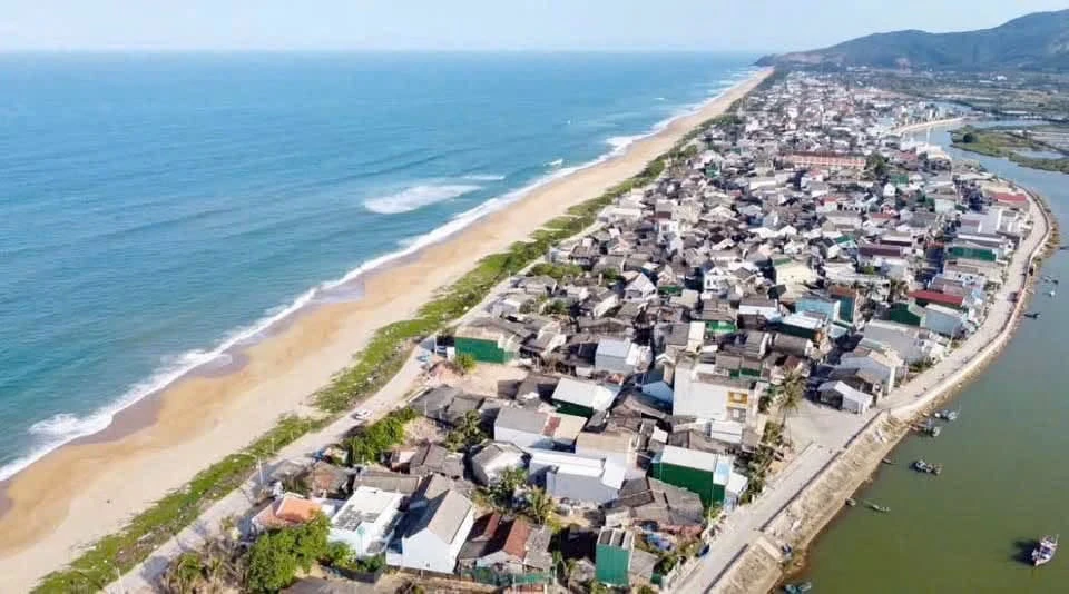 Bán đất biển 112,6m² Hoàn Hải Bình Định 790 triệu - Ảnh 1