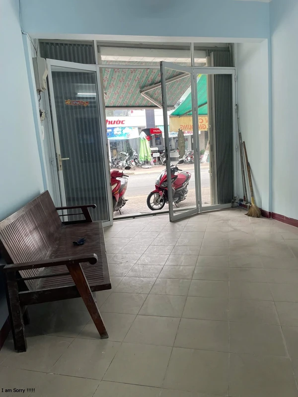Bán nhà mặt tiền Quang Trung, 3 phòng, 65m², 3,3 tỷ