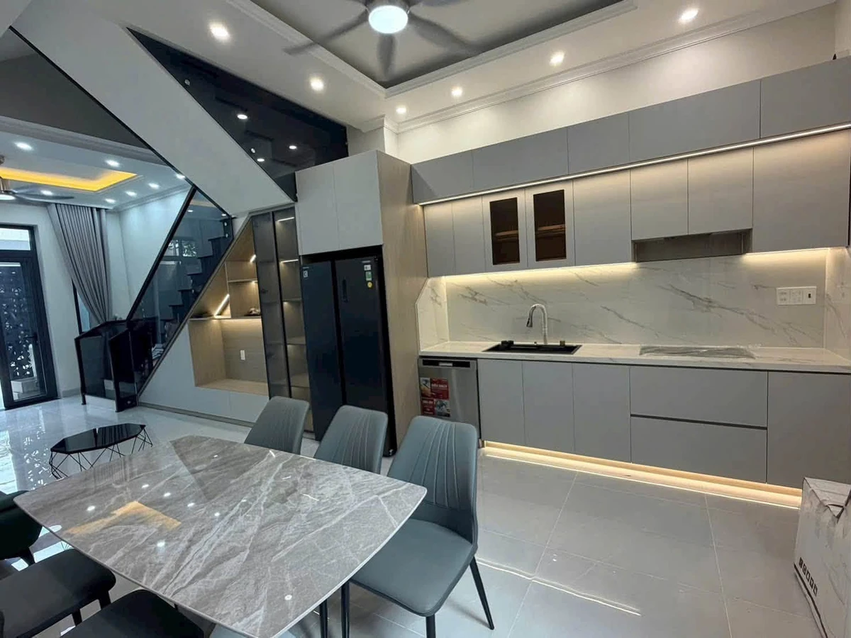 Bán nhà phố 4PN 143m² Thủ Đức gần Vinhomes Grand Park 6,05 tỷ - Ảnh thu nhỏ 3
