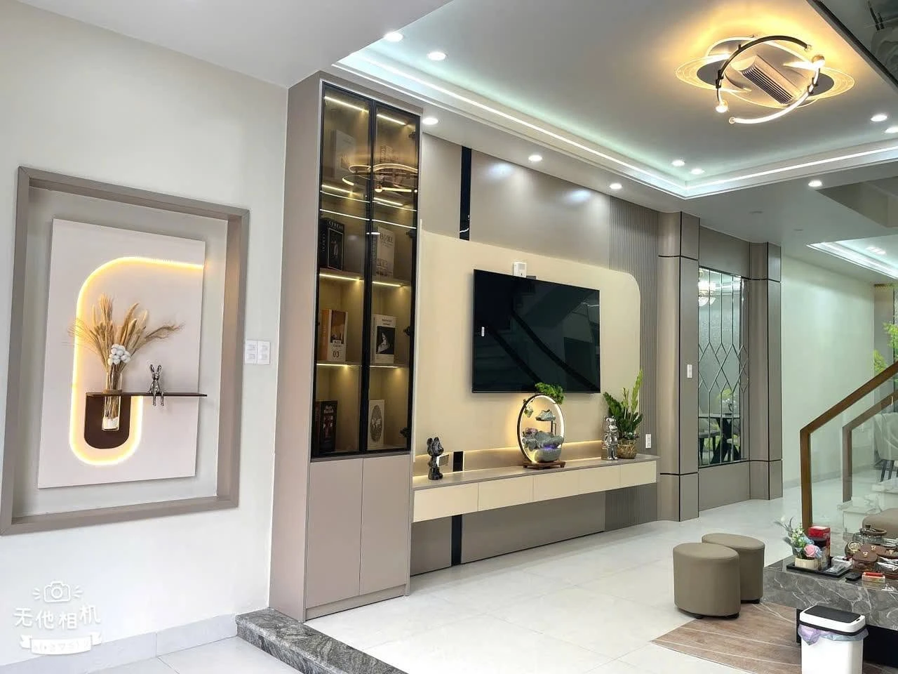 Bán nhà mặt đường 3 tầng 62,6m2 Trần Nguyên Hãn Hóc Môn, 4 tỷ - Ảnh 1