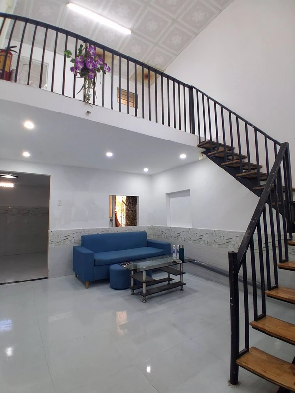 Bán gấp nhà kiệt cấp 4 gác lửng 47m2, 4 phòng ngủ đường Lê Duẩn, gần Aeon Mall