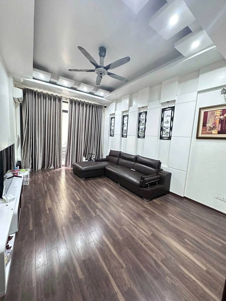 Cho thuê nhà riêng 5 tầng 50m² Dương Quảng Hàm, Cầu Giấy 20 triệu/tháng - Ảnh 1