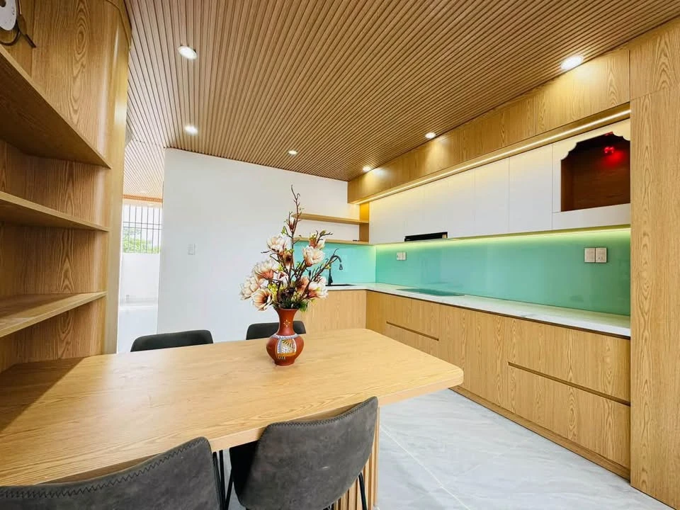 Bán nhà hẻm ô tô 5x18m, 3 phòng ngủ, đường Đỗ Quang Thắng, Quảng Ngãi, giá 1,89 tỷ - Ảnh thu nhỏ 3