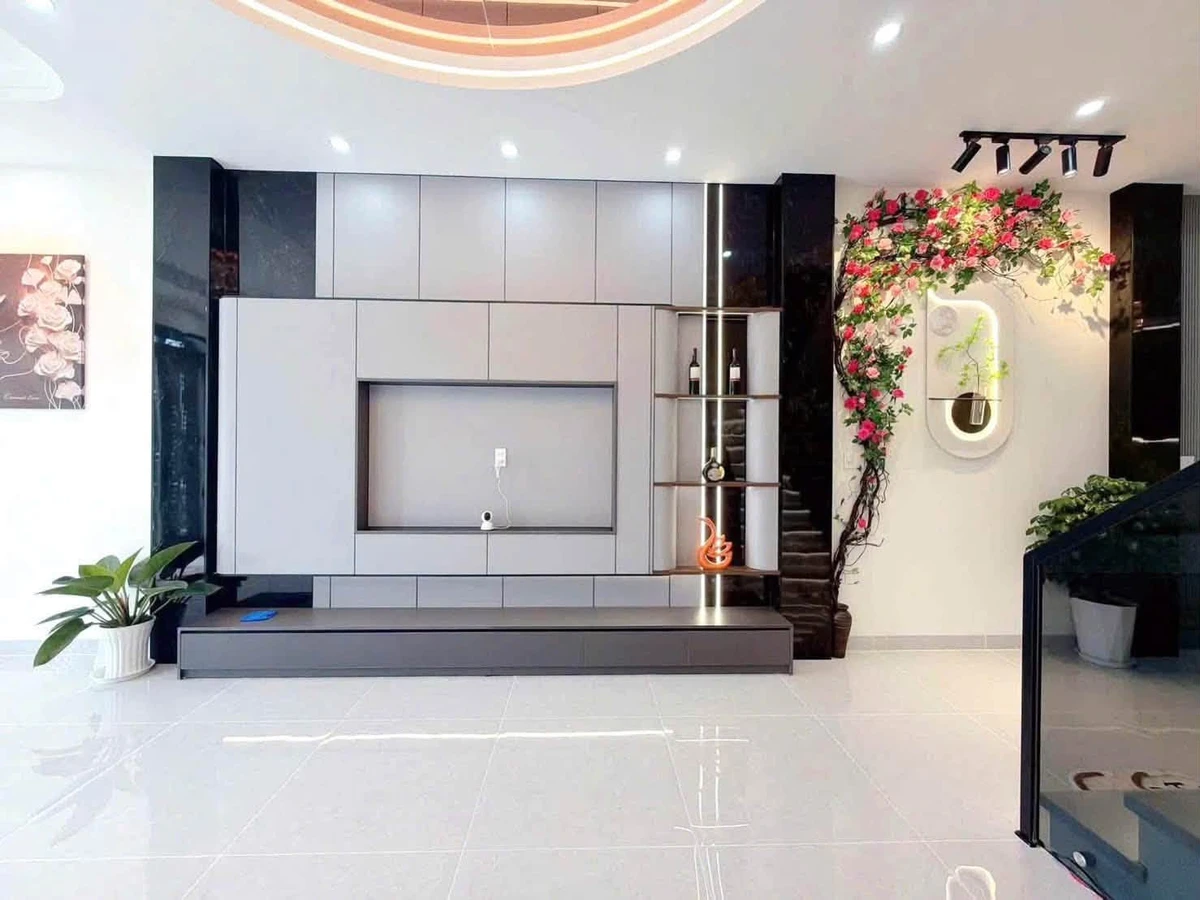 Bán nhà 3PN đối diện công viên 100m² Rạch Giá 4.6 tỷ - Ảnh thu nhỏ 4