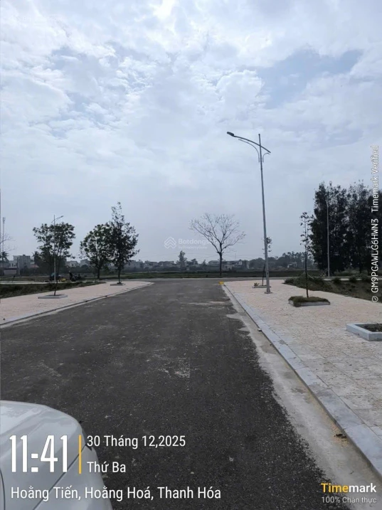 Bán lô đất đấu giá MB 75 Hải Tiến, cách biển 700m, Hướng Đông 120m2 giá 1180 triệu