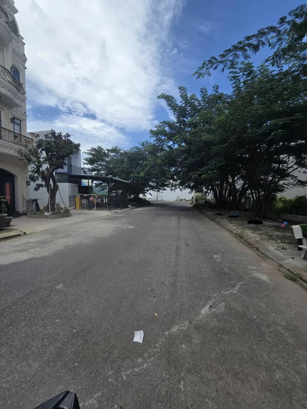 Bán nền đất 100m² KDC Hưng Gia Bến Lức 2,9 tỷ