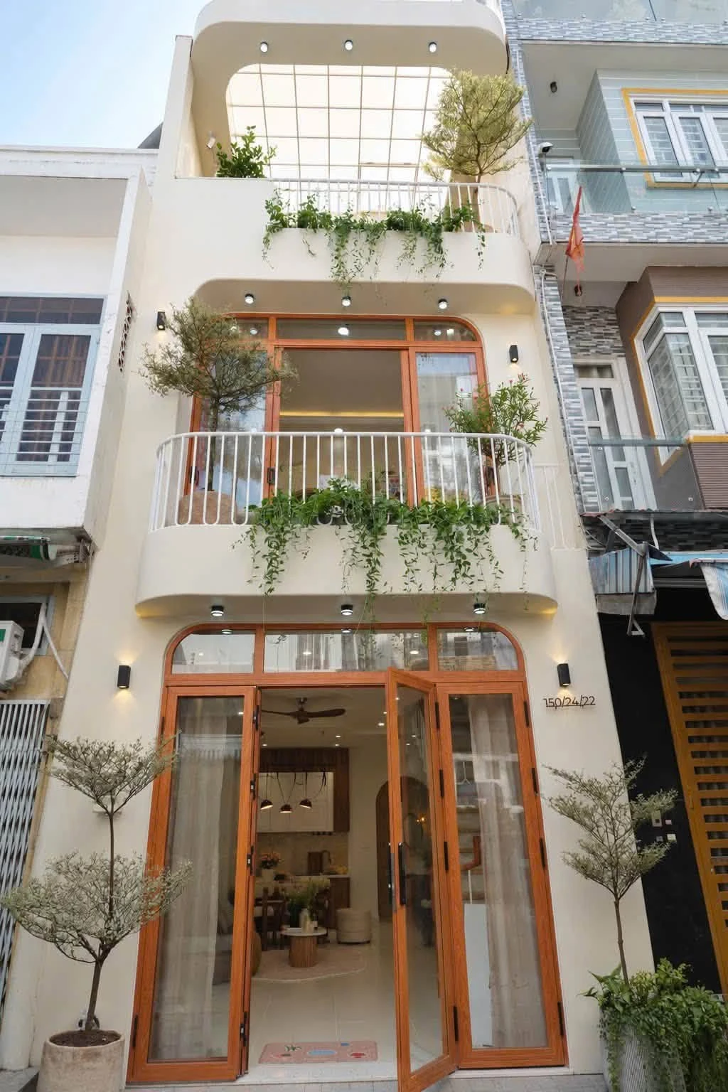 Bán nhà 3 tầng 120m² 3PN gần Aeon Tân Phú 5,99 tỷ - Ảnh 1