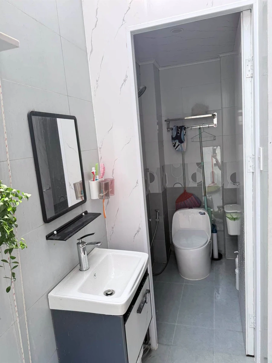 Bán nhà 3 tầng 55m² 3PN full nội thất Thủ Đức 5.4 tỷ - Ảnh thu nhỏ 5