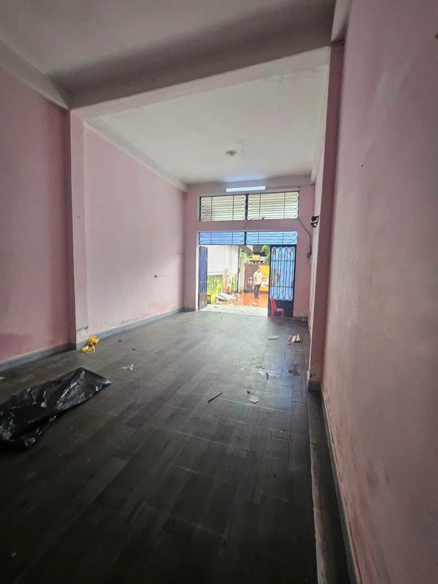 Cho thuê nhà mặt tiền Lam Sơn 130m2, 15 triệu/tháng - Ảnh thu nhỏ 2