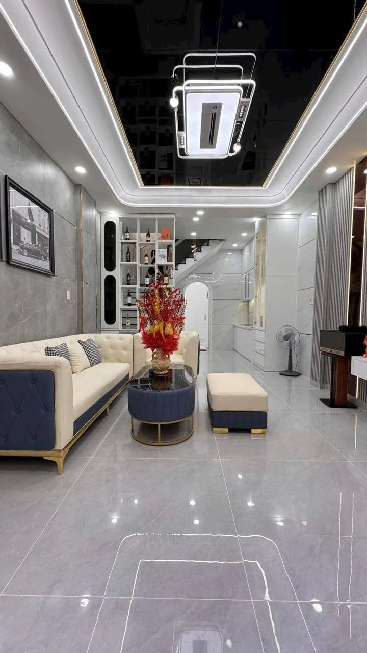 Bán nhà 3PN 48m² hẻm xe hơi Lê Đại Hành 7.4 tỷ - Ảnh 1