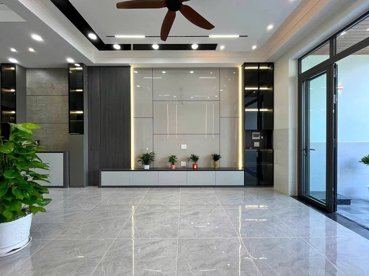 Bán nhà 4PN Mỹ Hạnh Nam, Đức Hòa, Long An 135m² giá 2,79 tỷ - Ảnh thu nhỏ 3