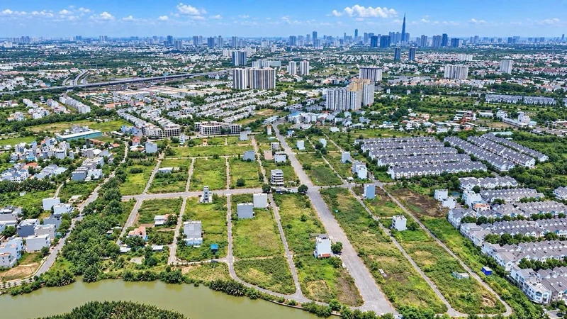 Bán đất nền 90m2 KDC Sở Văn Hoá Thông Tin, Phú Hữu, giá 6 tỷ