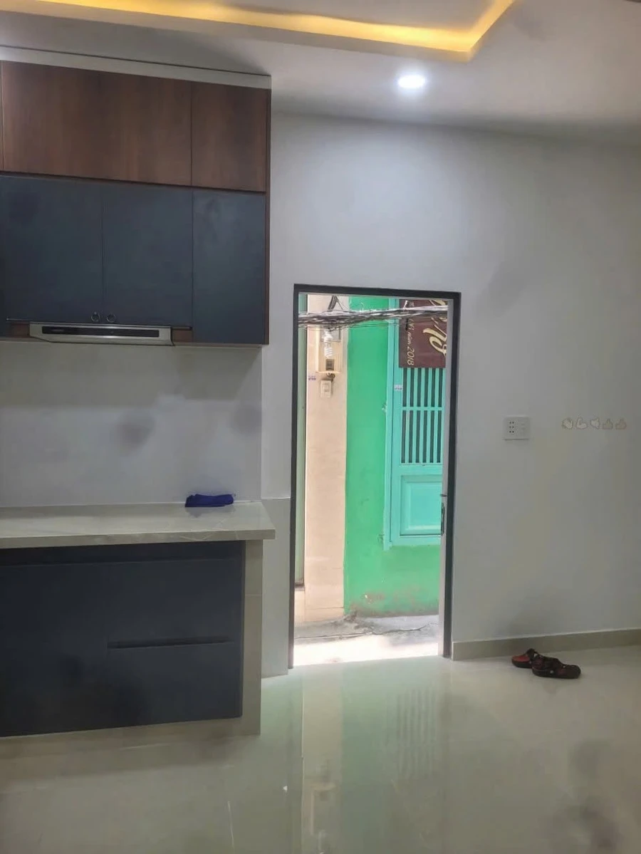 Bán nhà mặt tiền 8m, 32m², full nội thất, Quận 3 - Ảnh thu nhỏ 3