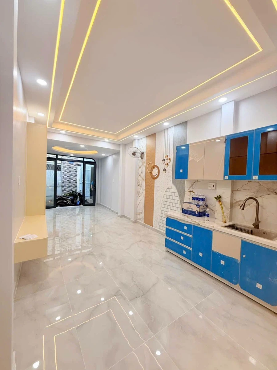 Bán nhà 4PN Đoàn Văn Bơ Quận 4, 120m², 5.68 tỷ - Ảnh thu nhỏ 3
