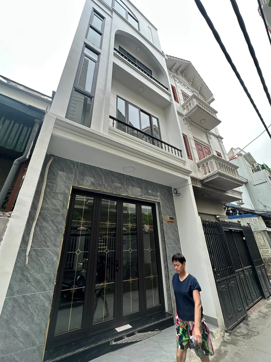 Bán nhà mặt ngõ 4 tầng 44m² Hồ Sen, Quận 1, 5,15 tỷ - Ảnh 1