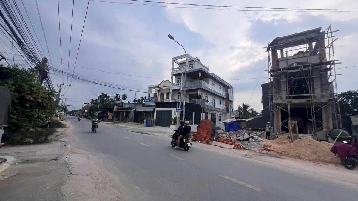Bán mặt tiền kinh doanh 120m2 Nguyễn Hữu Cảnh Lái Thiêu - Ảnh thu nhỏ 2