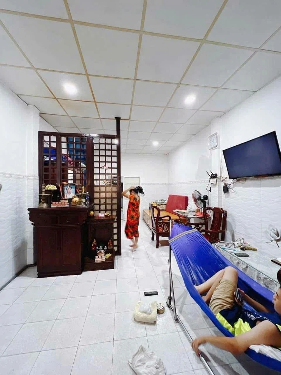 Bán nhà hẻm 243 Hoàng Diệu, Quận 4 – 54m², 2PN, giá 4,6 tỷ TL - Ảnh thu nhỏ 2