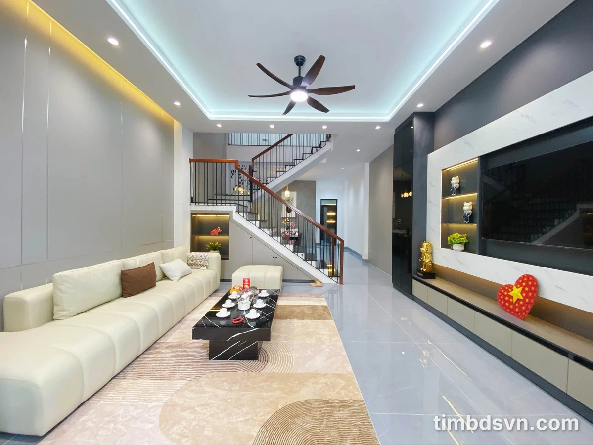 Bán nhà 3 tầng mặt tiền Hoà Xuân Đà Nẵng 100m2, 7.99 tỷ - Ảnh thu nhỏ 3