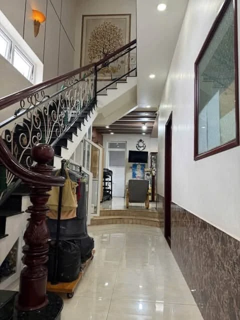 Bán nhà mặt tiền Nguyễn Huệ Bến Tre 22 tỷ, 342m² - Ảnh thu nhỏ 3