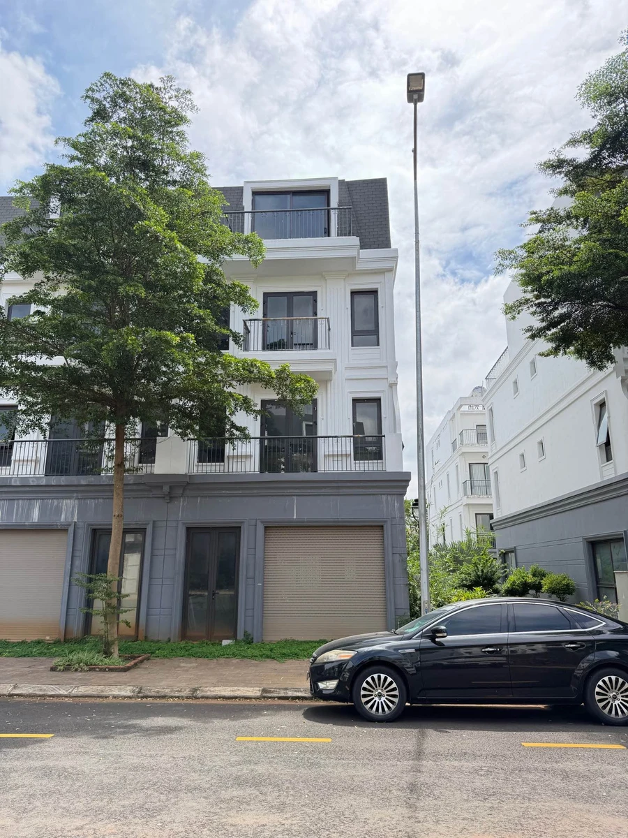 Bán nhà 4 tầng góc 341m2 Ecocity, Bình Chánh, 7.7 tỷ - Ảnh thu nhỏ 2
