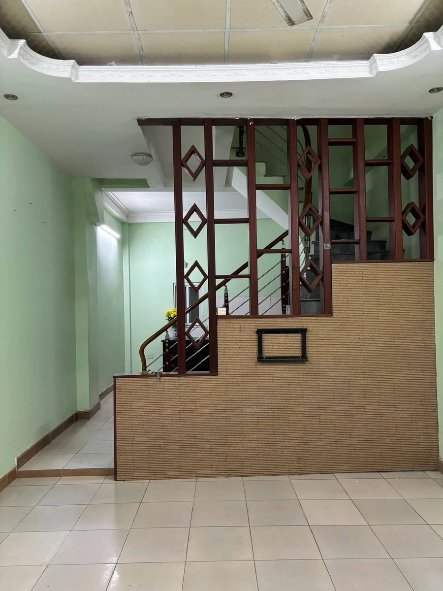 Cho thuê nhà 4 tầng 4PN 40m² Ngọc Thụy 8,5 triệu/tháng - Ảnh 1