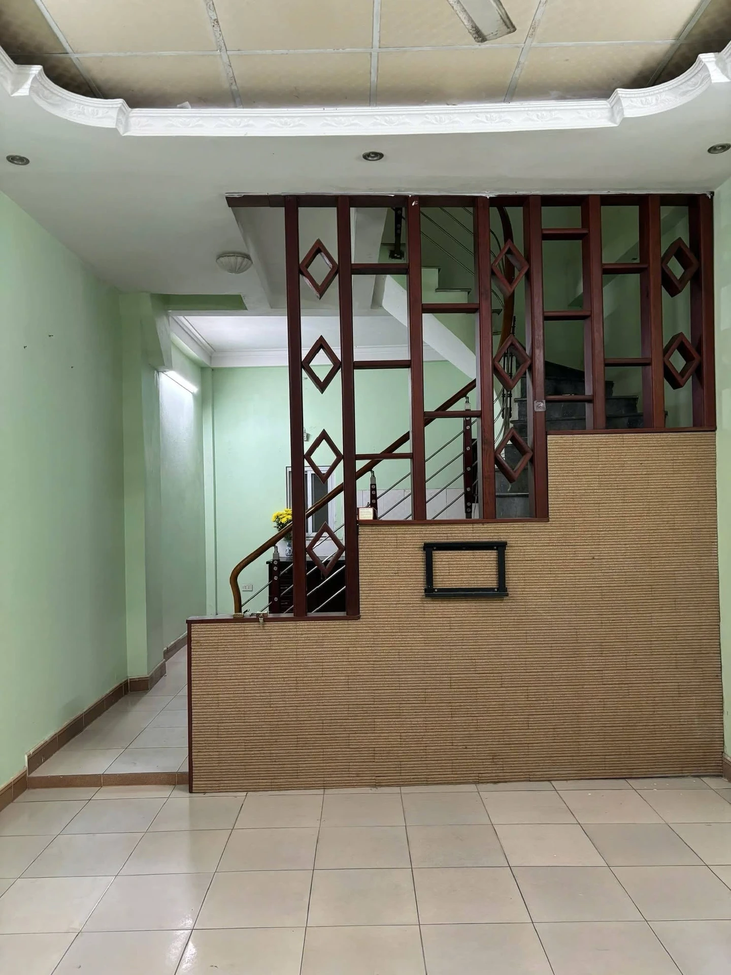 Cho thuê nhà 4 tầng 4PN 40m² Ngọc Thụy 8,5 triệu/tháng - Ảnh 1