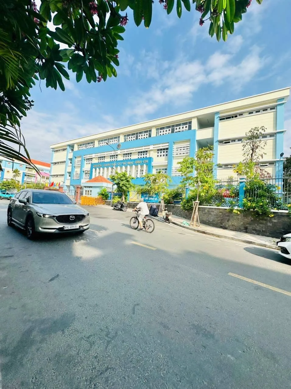 Bán nhà phố 50m2 mặt tiền Chấn Hưng 12 tỷ Quận 12 - Ảnh 1