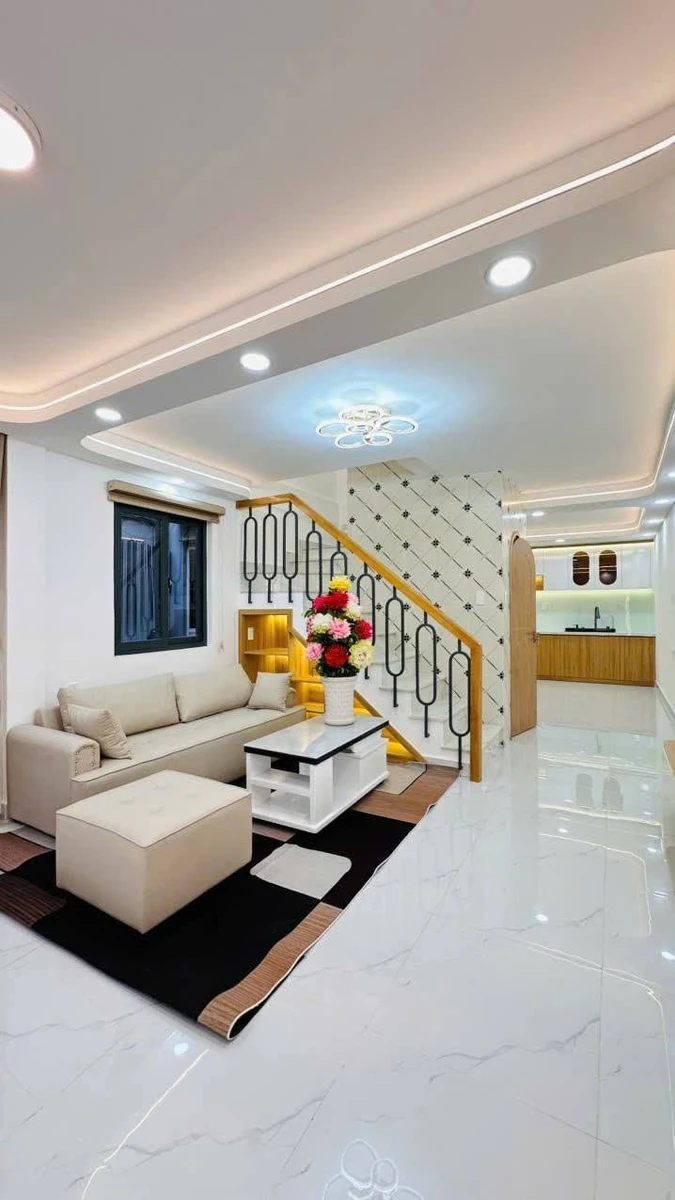 Bán nhà phố 4PN 5WC 130m2 gần chợ Bà Chiểu, giá 6.1 tỷ - Ảnh thu nhỏ 3