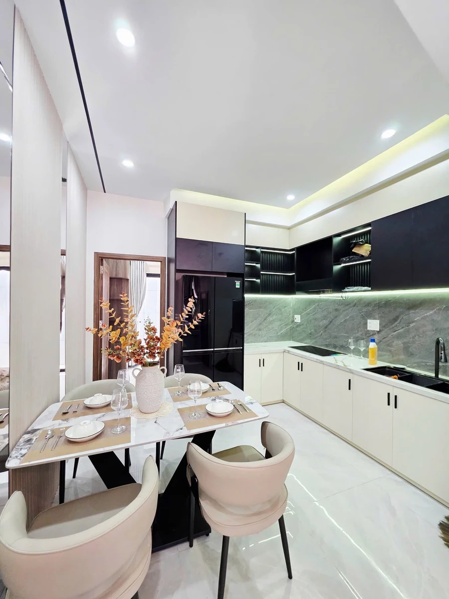 Bán nhà 3 tầng 174m2 Cù Chính Lan Quận 5 - Ảnh thu nhỏ 5