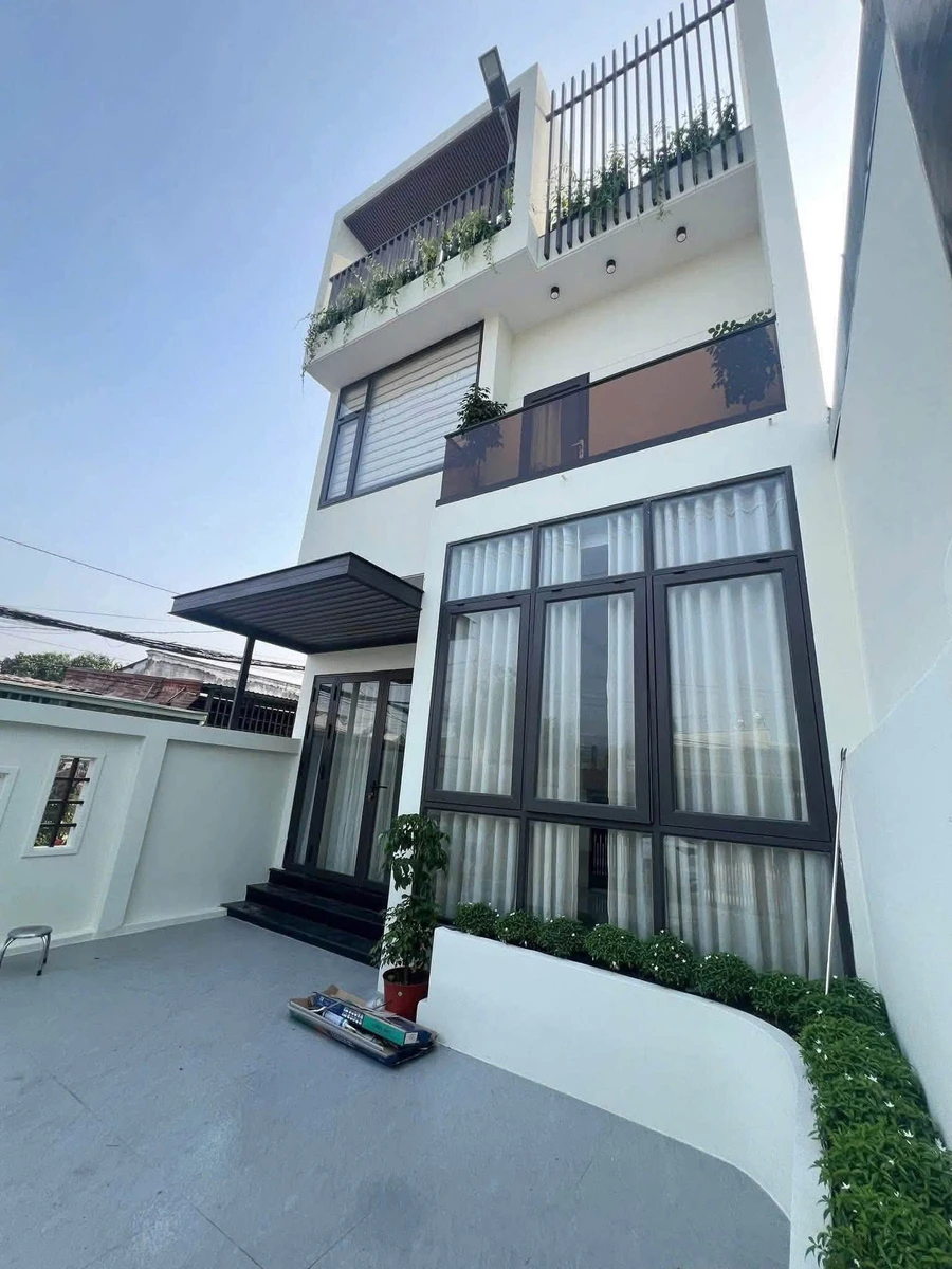 Bán nhà 1 trệt 1 lầu 75m² giá 4 tỷ 9 tại Thủ Dầu Một - Ảnh thu nhỏ 2